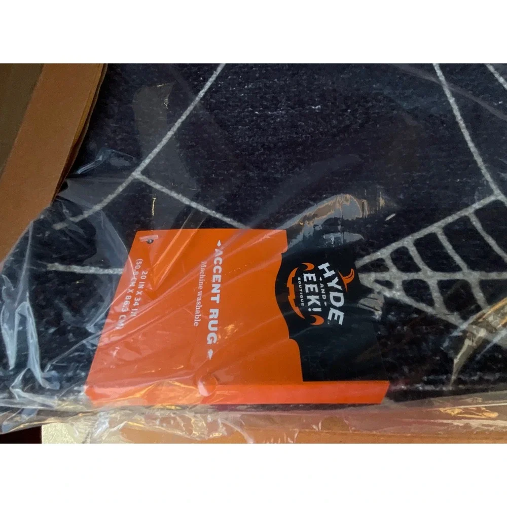 Hyde and EEK! Boutique Halloween Spider Web Accent Rug Black White 20x34 NWT